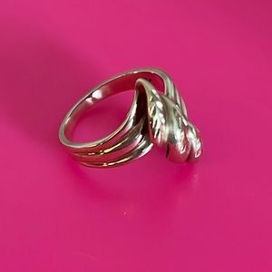 Vintage Gold Dome Ring 10k • Feminine